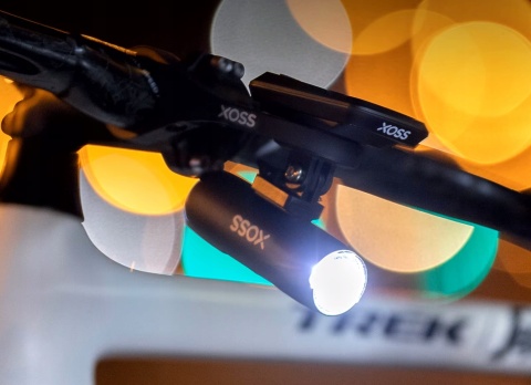 Latarka rowerowa XOSS 800 JAKOŚĆ PREMIUM - dla profesjonalistów !