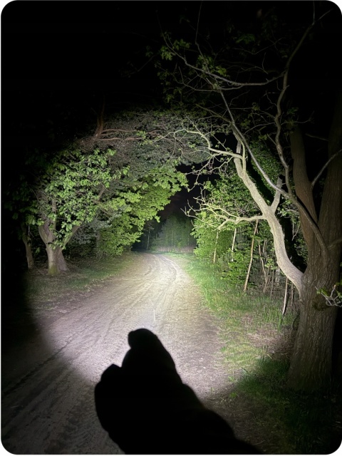 PREMIUM! BARDZO MOCNA LATARKA LED KOMPAKTOWA Z15 1400lm USB-C 4800 mAh