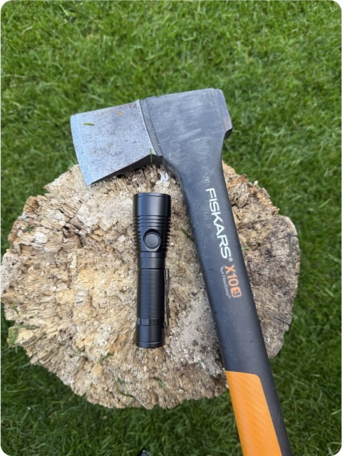 PREMIUM! BARDZO MOCNA LATARKA LED KOMPAKTOWA Z15 1400lm USB-C 4800 mAh