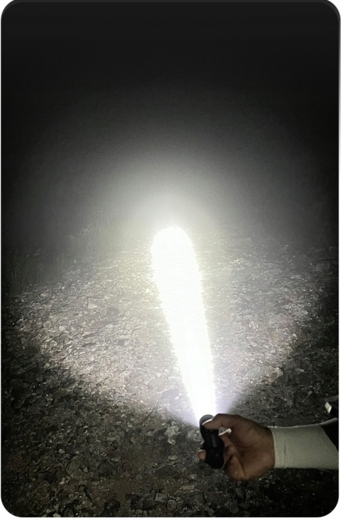 PREMIUM! BARDZO MOCNA LATARKA LED KOMPAKTOWA Z15 1400lm USB-C 4800 mAh