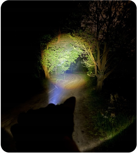 PREMIUM! DALEKOSIĘŻNA LATARKA CZOŁOWA LED ZOOM maXvision H11B