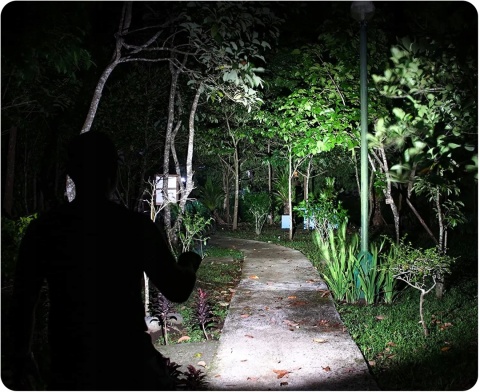 PREMIUM Latarka Sofirn SC21 1000lm LED Samsung + akumulator 16340 MINI EDC